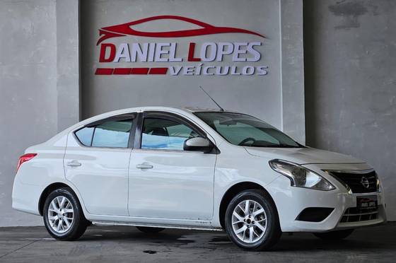 NISSAN VERSA 1.6 16V FLEXSTART SV 4P XTRONIC